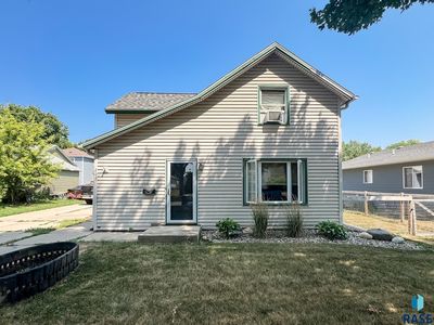 207 E Bishop St
