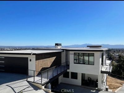 8089 Camino Predera