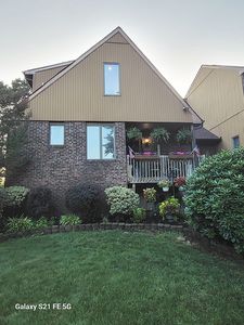 1112 Lighthouse Ln