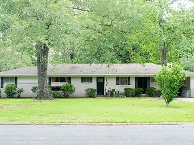 Property at 806 Pecan St, Crossett, AR