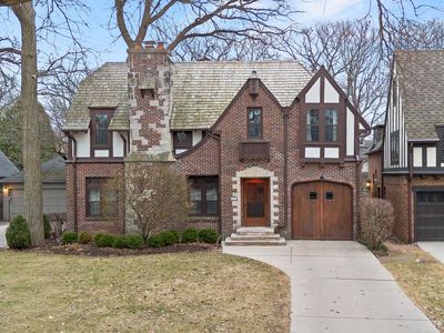 1031 East Circle DRIVE