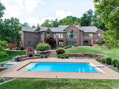 4801 Royal Oak Dr