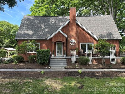 1050 Old Charlotte Rd
