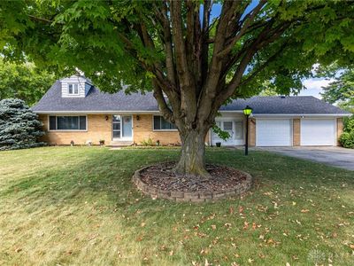 415 W Wenger Rd