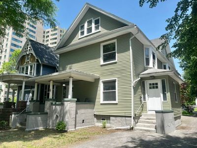 75 Alexander St