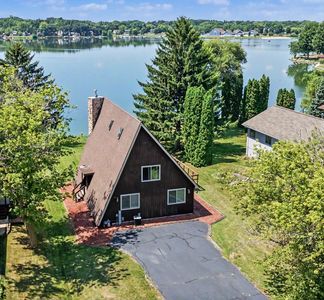 100 Candlewick Dr SE