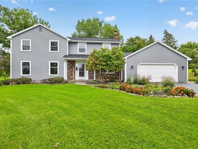 18 Locke Dr