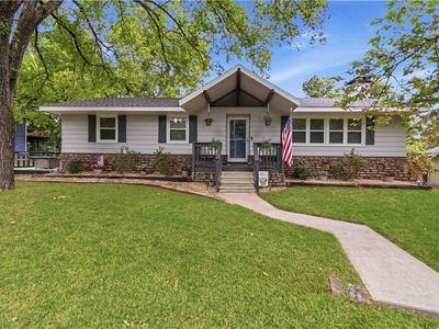 8490 Spruce Dr