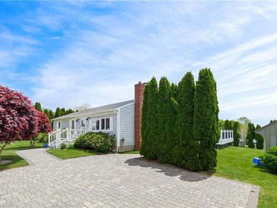 35 Willow Ave