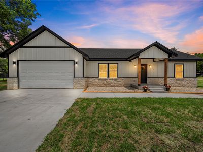 1630 Egan Ln