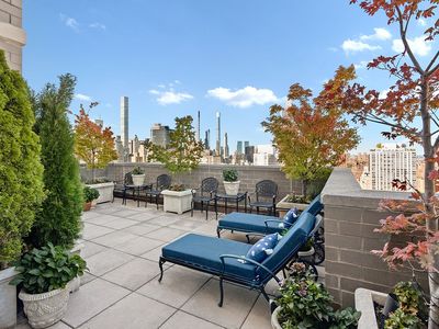 400 E 70th St APT 3602
