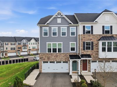 102 Lupine Dr