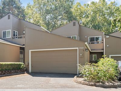 17660 NW Shorewood Dr