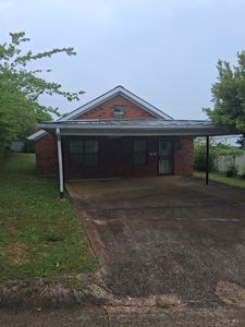 110 Foy Ave