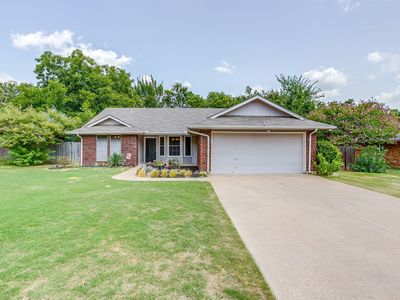 111 Bentley Dr