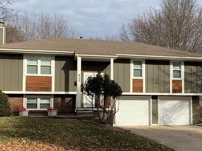 405 SW Killarney Ln