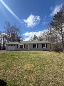 Property at 155 Lonesome Dove Dr, Woodlawn, VA