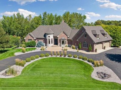 130 Bergamot Dr