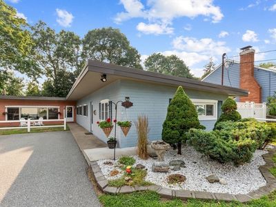 Property at 34 Oak St, Stoneham, MA