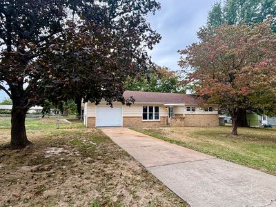 908 W Elm Street
