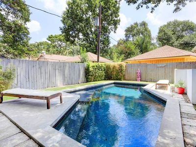 11306 Oak Spring Dr