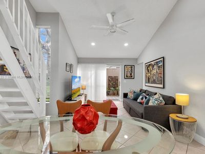 1161 NW 13th St APT 4