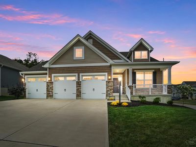 5189 Center View Dr