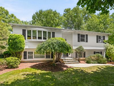 Property at 21 Arbor Lane, Bardonia, NY