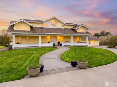 3910 Cliffside Drive