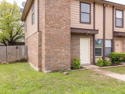 213 Cambridge Dr