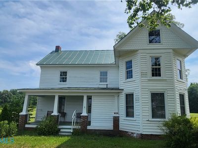Property at 18348 General Puller Hwy, Deltaville, VA