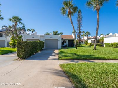 411 Hawthorne Ct