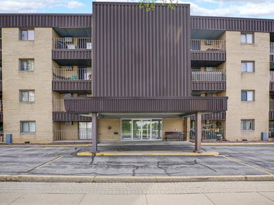 1133 S Finley Rd APT 310