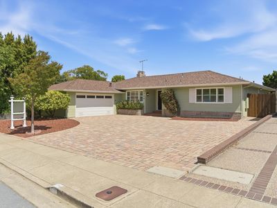 1746 Quesada Way