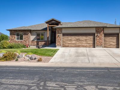 1938 N Ashdown Forest Rd