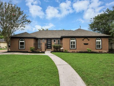 7822 Maple Tree Dr