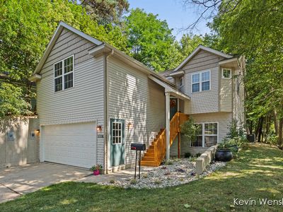 1116 Houseman Ave NE