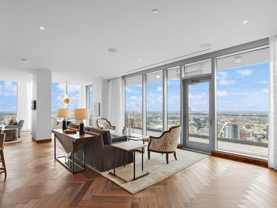 255 Hennepin Ave Unit 3402