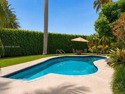 363 S Hibiscus Dr