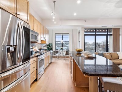 317 Groveland Ave UNIT 712