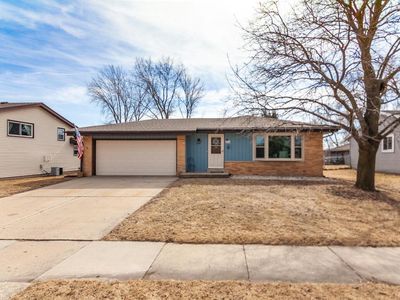 665 Van Buren AVENUE