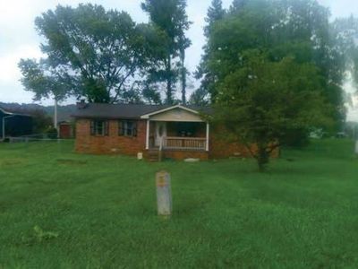 211 Evans Rd