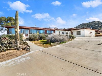 55689 Highland Trl