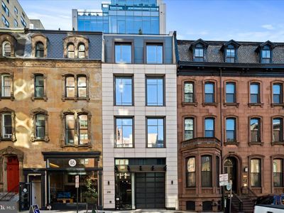 2108 Walnut 10 St #Penthouse