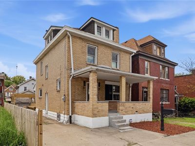 820 Bryn Mawr Rd