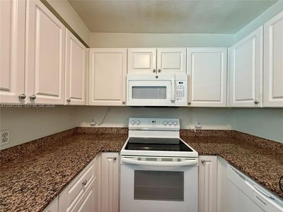 7800 Collins Ave APT 407