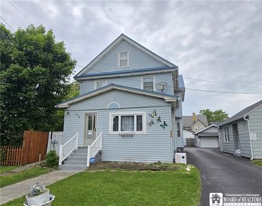 152 Maple Ave