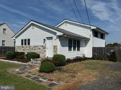 1952 Forest Dr