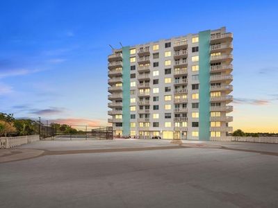 925 N Halifax Ave APT 410