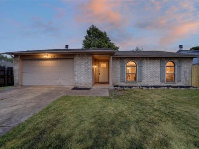 524 Woodcrest Way
